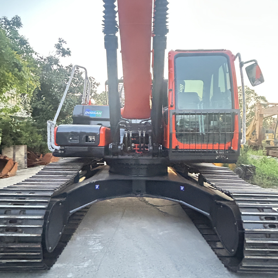 Doosan DX300LC Crawler Excavator - 크롤러 굴삭기 : 사진 4 Doosan DX300LC Crawler Excavator - 크롤러 굴삭기 : 사진 4