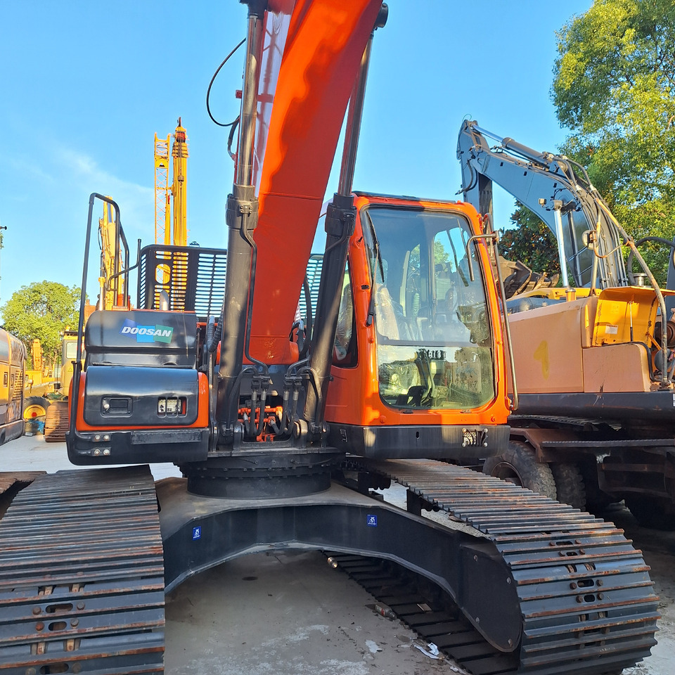 Doosan Dx225LC-9C Crawler Excavator - 크롤러 굴삭기 : 사진 2 Doosan Dx225LC-9C Crawler Excavator - 크롤러 굴삭기 : 사진 2