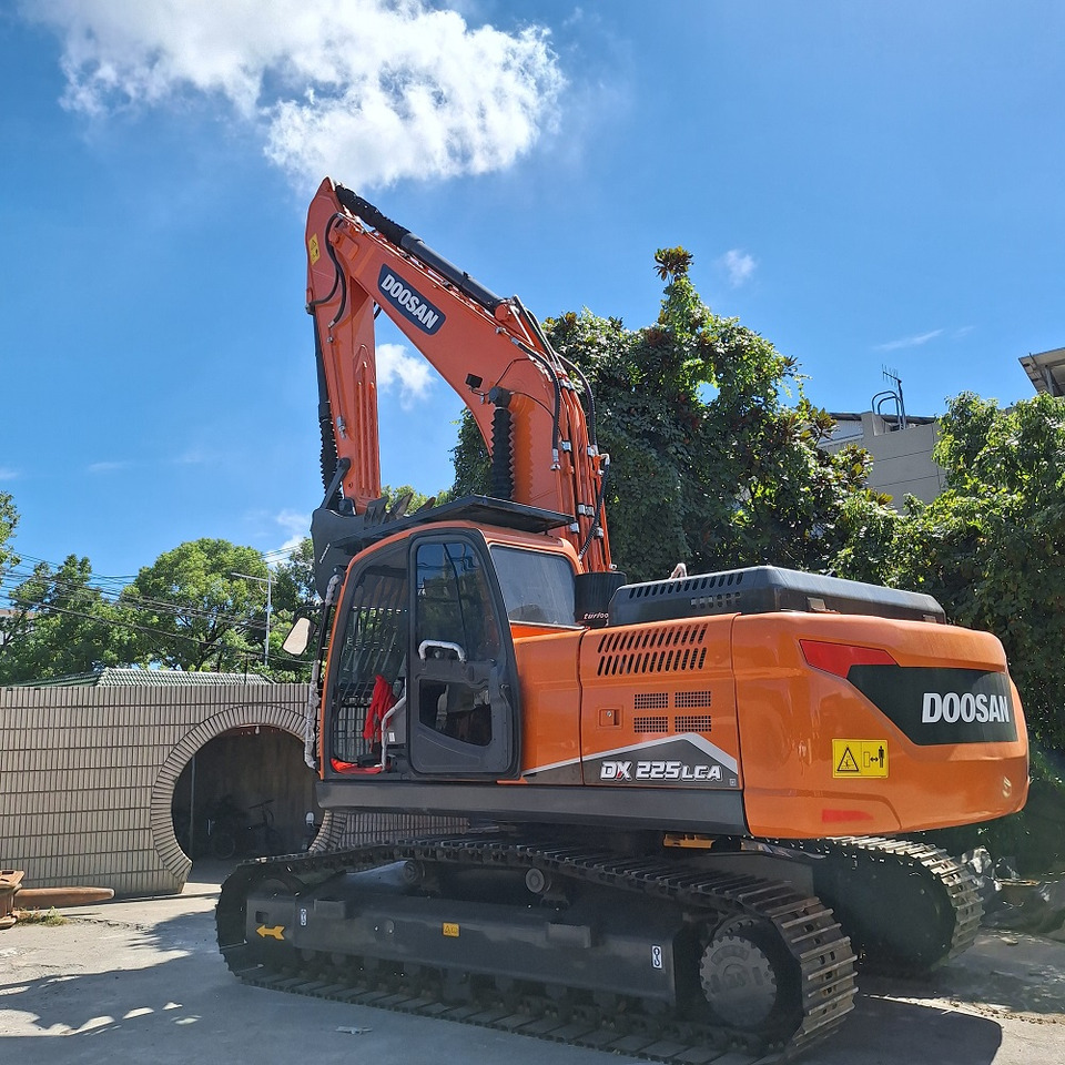 Doosan Dx225LCA Crawler Excavator - 크롤러 굴삭기 : 사진 4 Doosan Dx225LCA Crawler Excavator - 크롤러 굴삭기 : 사진 4