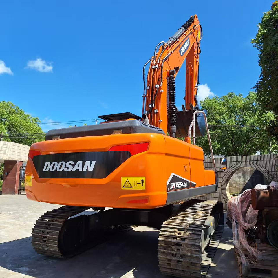 Doosan Dx225LCA Crawler Excavator - 크롤러 굴삭기 : 사진 1 Doosan Dx225LCA Crawler Excavator - 크롤러 굴삭기 : 사진 1