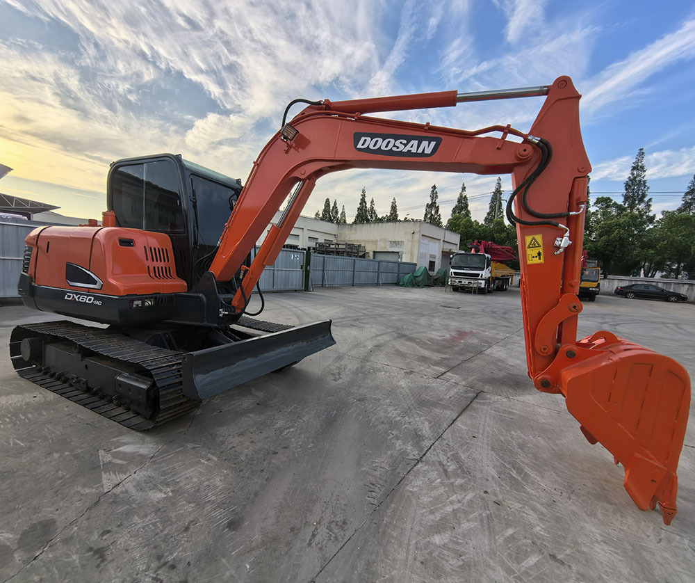 Doosan Dx60 Crawler Excavator - 크롤러 굴삭기 : 사진 3 Doosan Dx60 Crawler Excavator - 크롤러 굴삭기 : 사진 3