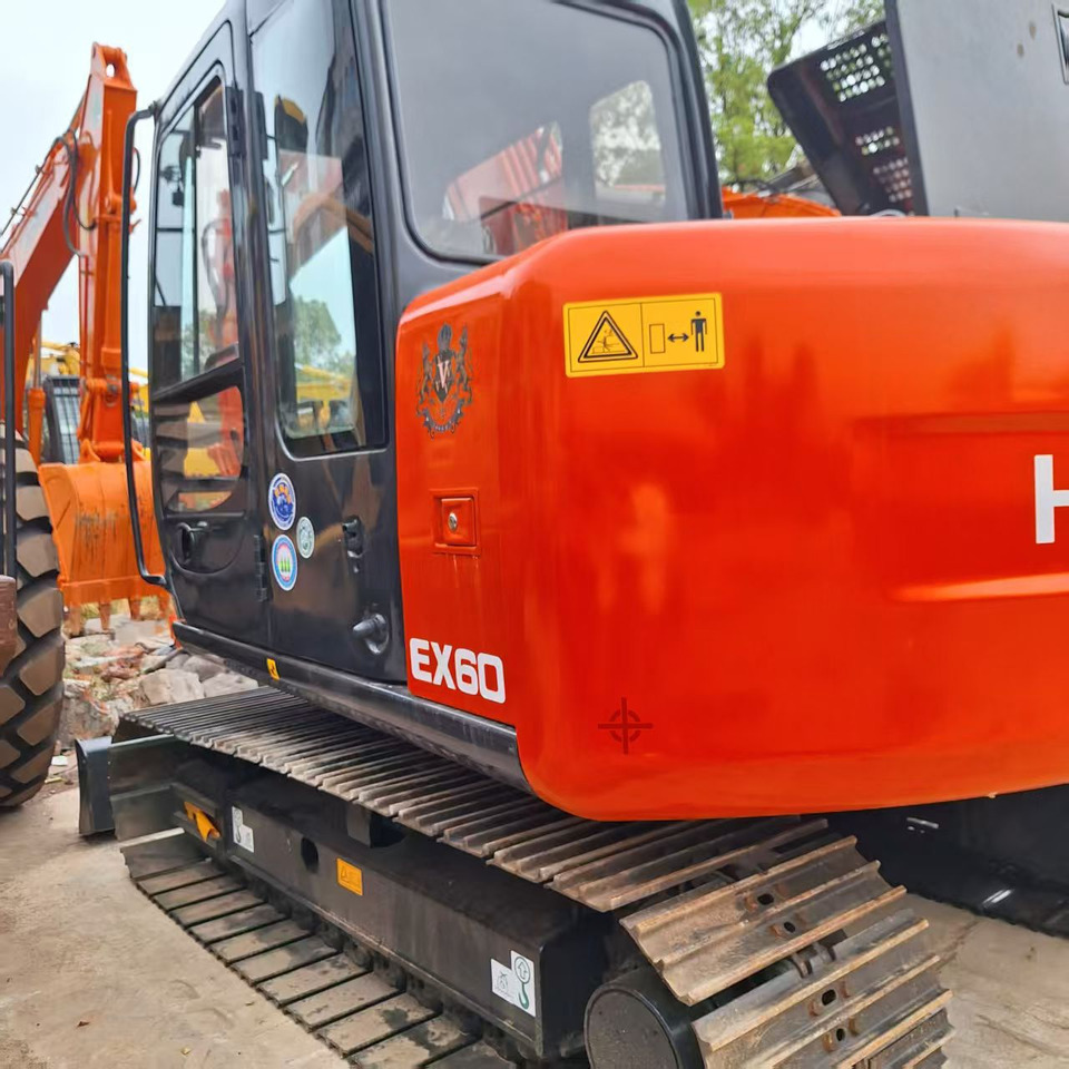 Hitachi EX60 Excavator - 크롤러 굴삭기 : 사진 3 Hitachi EX60 Excavator - 크롤러 굴삭기 : 사진 3