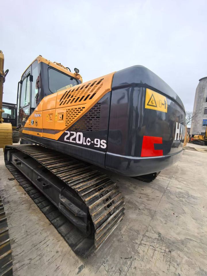 Hyundai 220LC-9S Excavator - 크롤러 굴삭기 : 사진 1 Hyundai 220LC-9S Excavator - 크롤러 굴삭기 : 사진 1