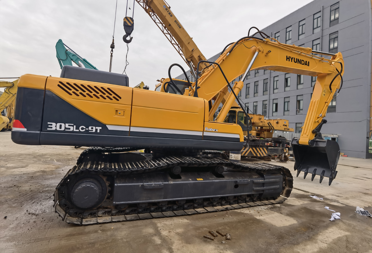 Hyundai 305LC-9T Excavator - 크롤러 굴삭기 : 사진 3 Hyundai 305LC-9T Excavator - 크롤러 굴삭기 : 사진 3
