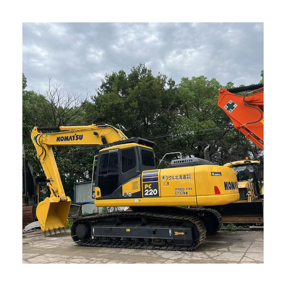 Komatsu PC 220-8 Excavator - 크롤러 굴삭기 : 사진 3 Komatsu PC 220-8 Excavator - 크롤러 굴삭기 : 사진 3
