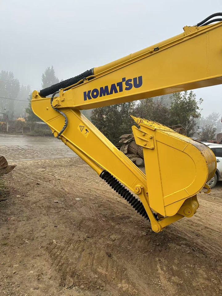 크롤러 굴삭기 Komatsu PC200-7 excavator : 사진 6