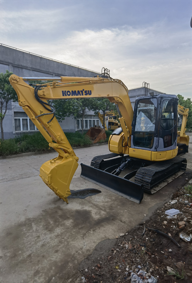 Komatsu pc78 Excavator - 크롤러 굴삭기 : 사진 1 Komatsu pc78 Excavator - 크롤러 굴삭기 : 사진 1