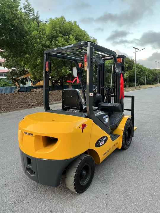 New arriver second hand Komatsu FD30 forklift with good performance cheap used forklift for sale - 디젤 지게차 : 사진 2 New arriver second hand Komatsu FD30 forklift with good performance cheap used forklift for sale - 디젤 지게차 : 사진 2