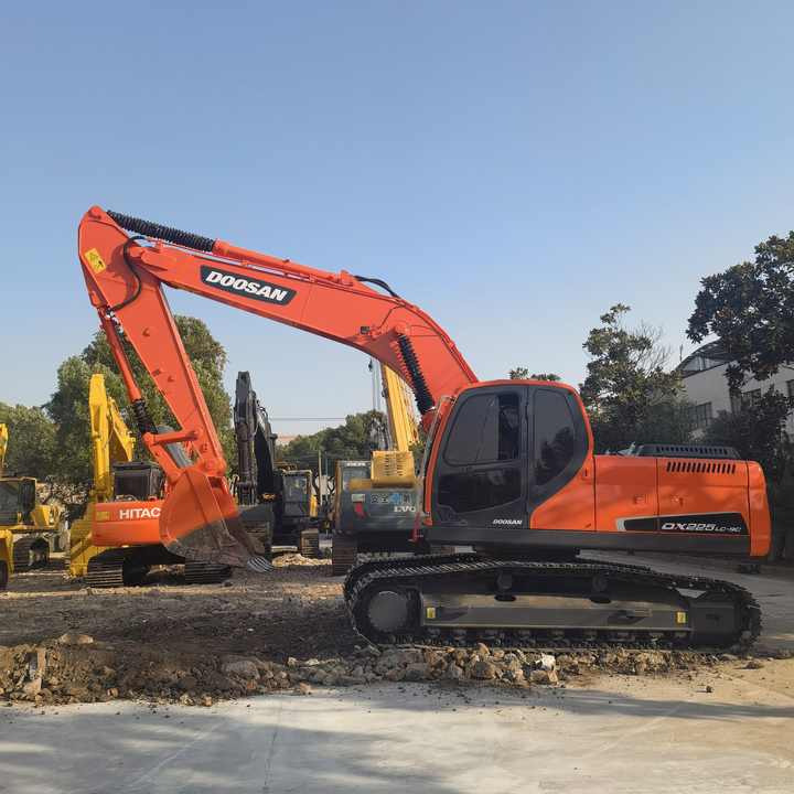 Original Used Excavators Doosan Dx225 Crawler Excavator 22 ton doosan DX22LC used Korea made Doosan excavator - 크롤러 굴삭기 : 사진 5 Original Used Excavators Doosan Dx225 Crawler Excavator 22 ton doosan DX22LC used Korea made Doosan excavator - 크롤러 굴삭기 : 사진 5