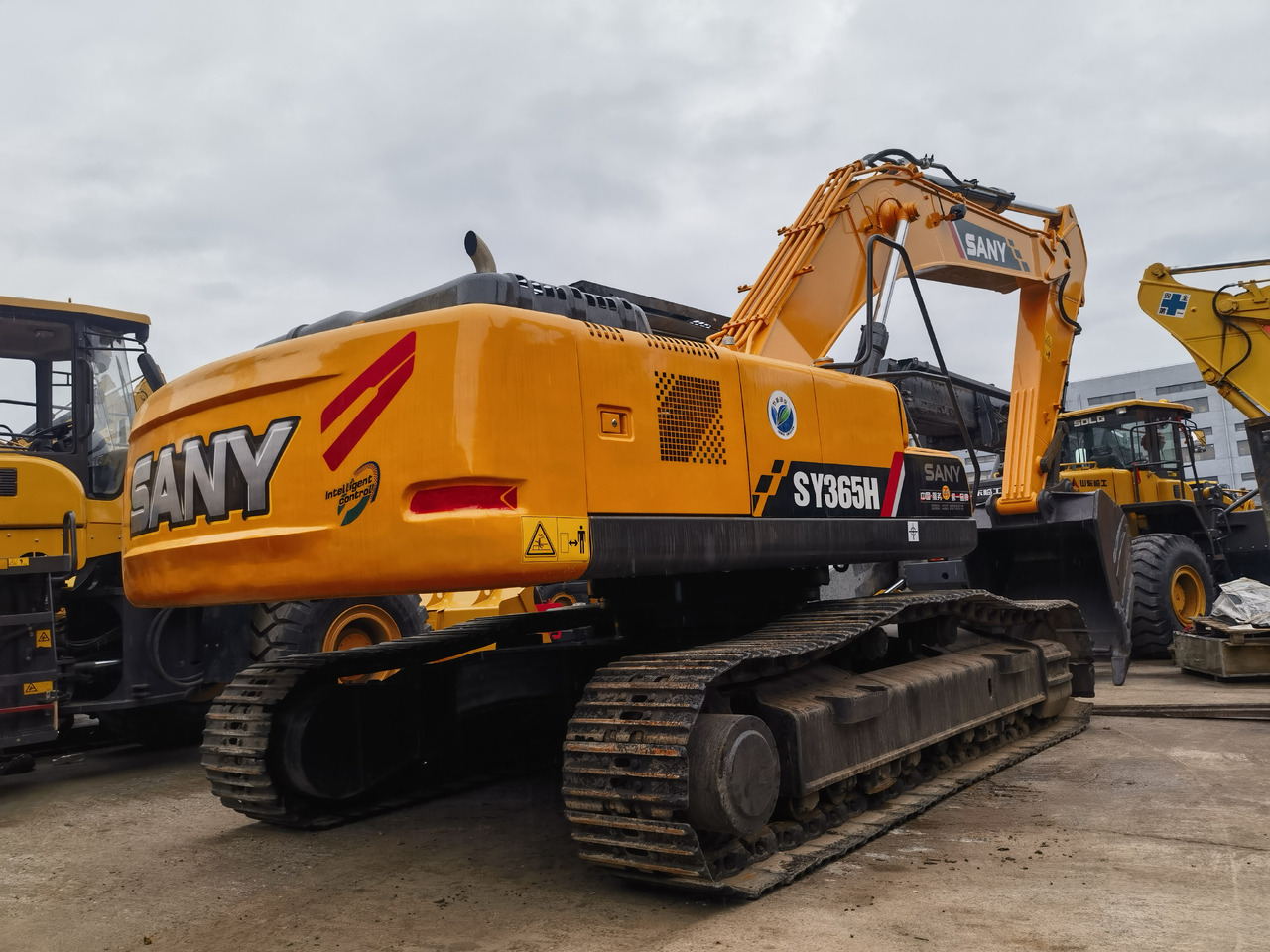 SANY 365H Excavator - 크롤러 굴삭기 : 사진 1 SANY 365H Excavator - 크롤러 굴삭기 : 사진 1