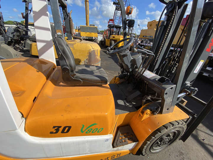 Second Hand komatsu tcm FD30 with good condition and high performance forklift TCM FD30 in stock - 디젤 지게차 : 사진 3 Second Hand komatsu tcm FD30 with good condition and high performance forklift TCM FD30 in stock - 디젤 지게차 : 사진 3