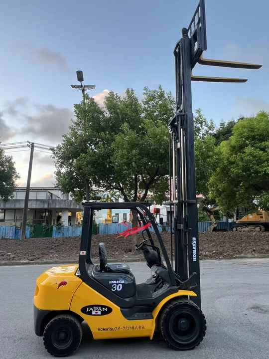 Second hand Komatsu Forklift FD30 Low price used forklift for sale - 디젤 지게차 : 사진 4 Second hand Komatsu Forklift FD30 Low price used forklift for sale - 디젤 지게차 : 사진 4
