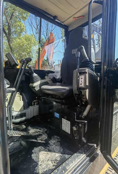Original Japan earth moving used mini excavator CAT 305.5E2 with high quality cheap for sale - 크롤러 굴삭기 : 사진 5 Original Japan earth moving used mini excavator CAT 305.5E2 with high quality cheap for sale - 크롤러 굴삭기 : 사진 5