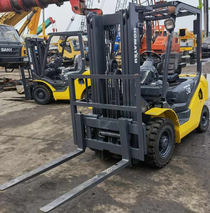 Second hand Komatsu Forklift FD30 with Low price and high performance for sale in shanghai - 디젤 지게차 : 사진 3 Second hand Komatsu Forklift FD30 with Low price and high performance for sale in shanghai - 디젤 지게차 : 사진 3