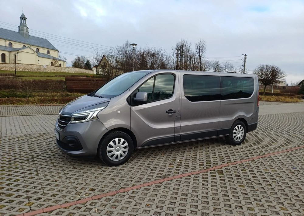 Renault Trafic 2.0 dCi Escapade EDC - 소형 버스, 승합차 : 사진 2 Renault Trafic 2.0 dCi Escapade EDC - 소형 버스, 승합차 : 사진 2
