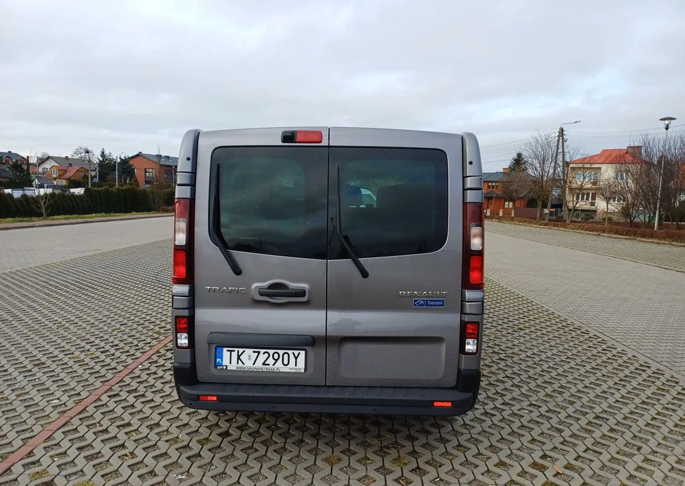 Renault Trafic 2.0 dCi Escapade EDC - 소형 버스, 승합차 : 사진 4 Renault Trafic 2.0 dCi Escapade EDC - 소형 버스, 승합차 : 사진 4