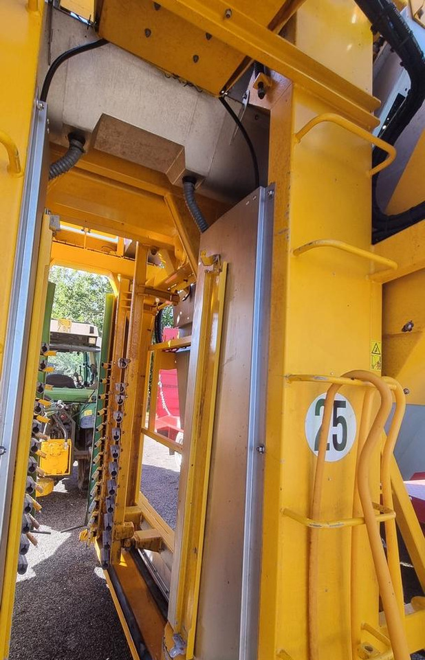 Vendemmiatrice Gregoire G2.230 - 장궤형 트랙터 : 사진 4 Vendemmiatrice Gregoire G2.230 - 장궤형 트랙터 : 사진 4