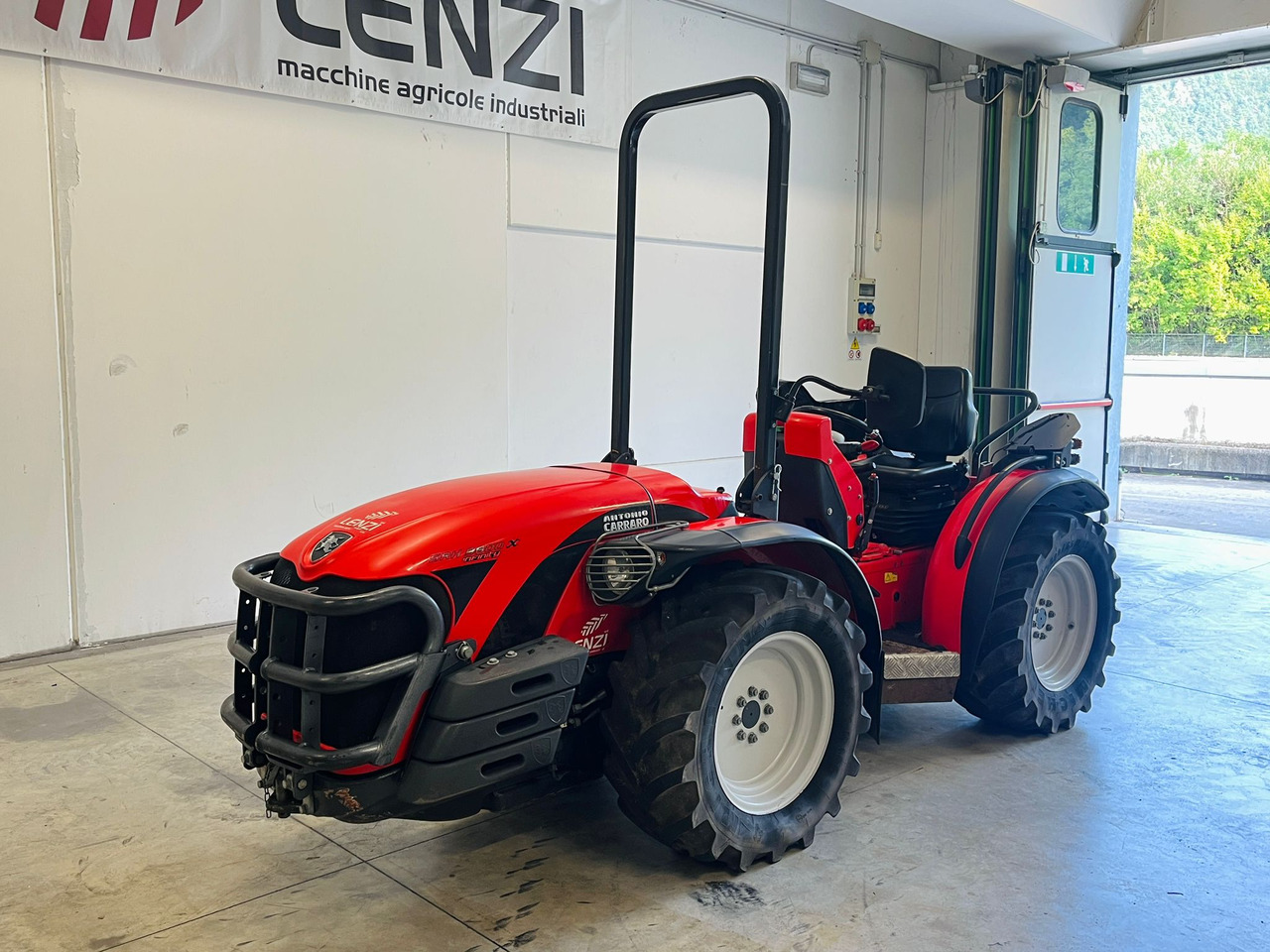 ANTONIO CARRARO SRH 9800 - 장궤형 트랙터 : 사진 2 ANTONIO CARRARO SRH 9800 - 장궤형 트랙터 : 사진 2