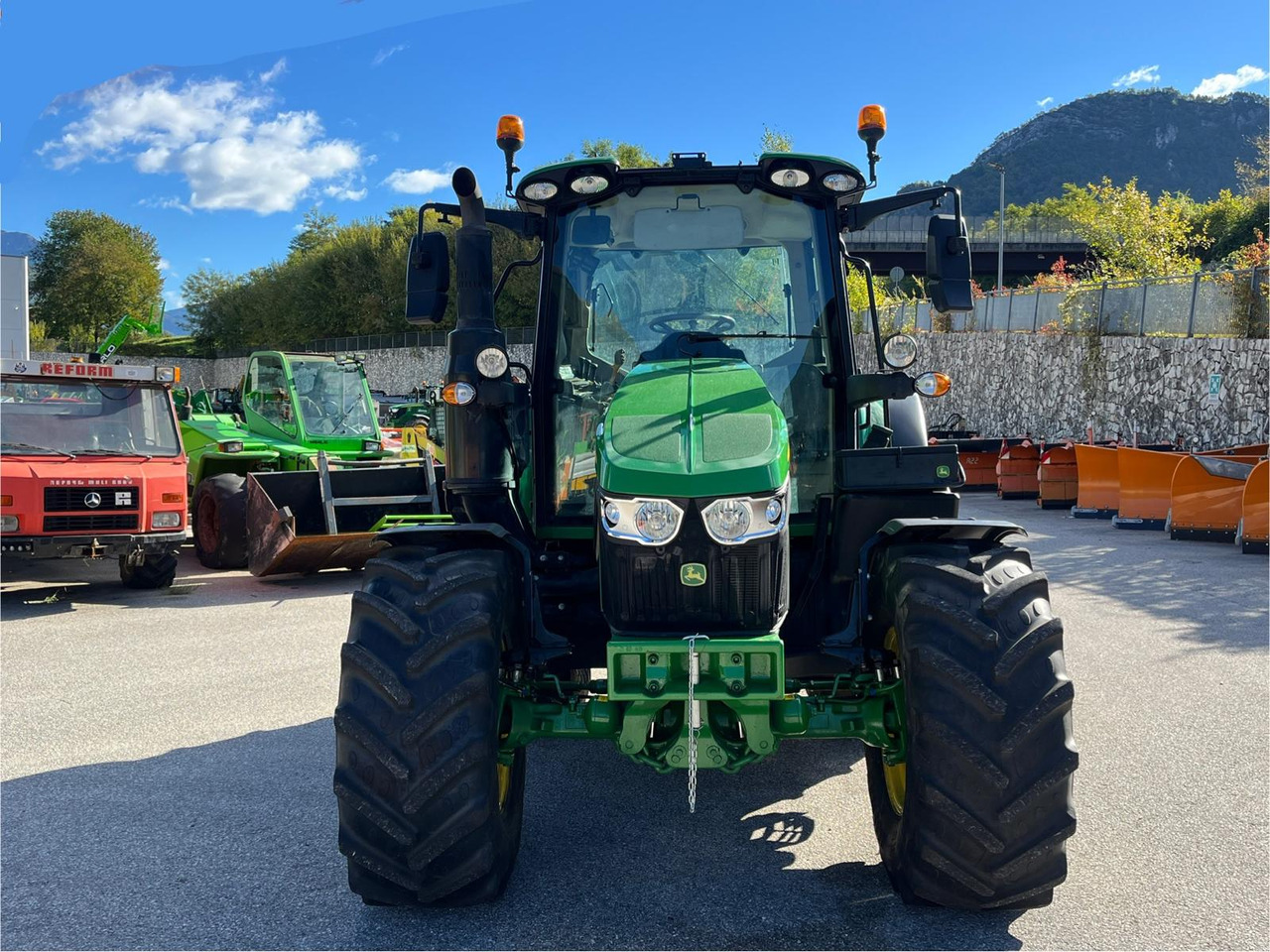 JOHN DEERE 6120 M - 장궤형 트랙터 : 사진 3 JOHN DEERE 6120 M - 장궤형 트랙터 : 사진 3