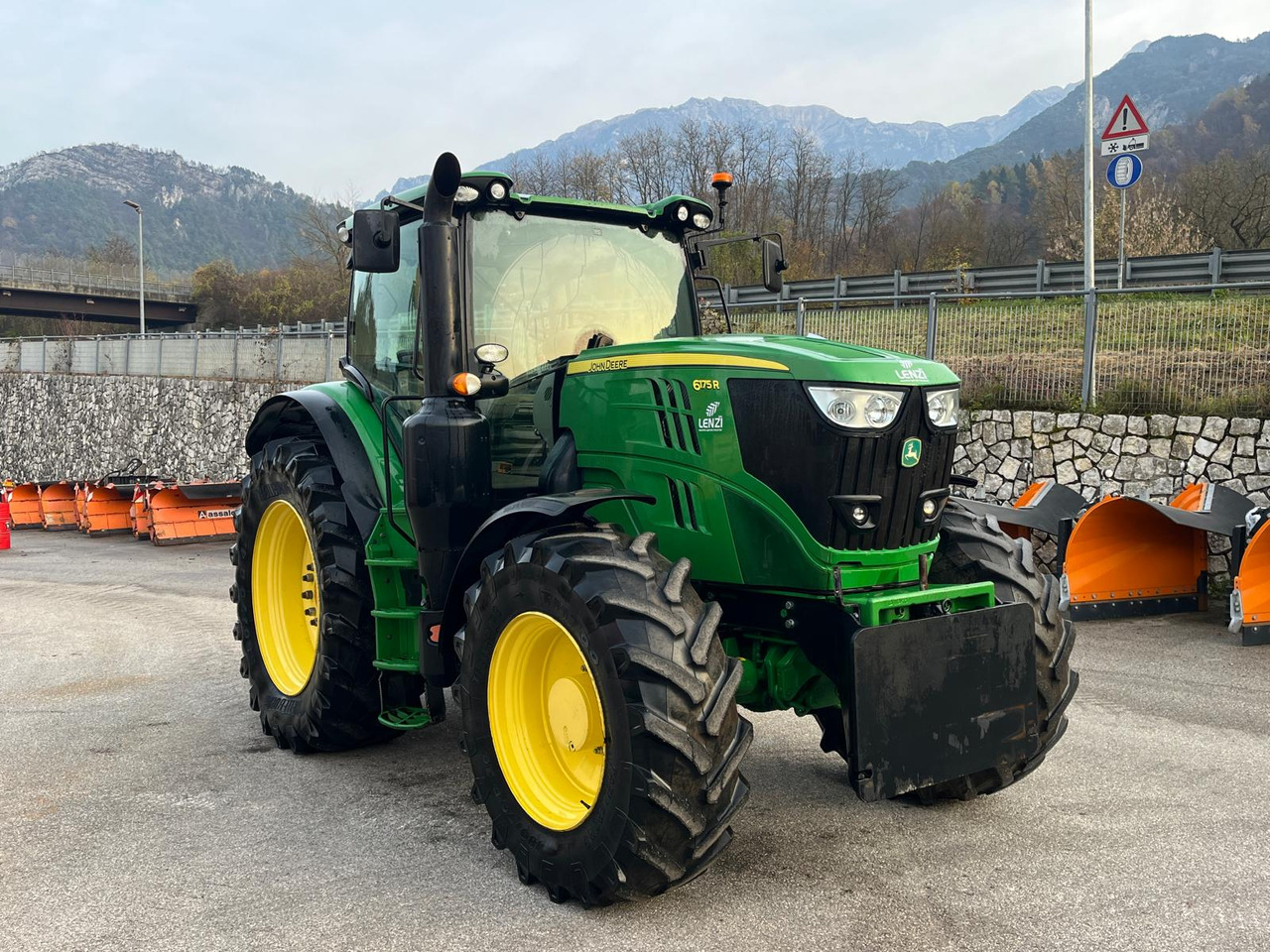 John Deere 6175R - 장궤형 트랙터 : 사진 4 John Deere 6175R - 장궤형 트랙터 : 사진 4