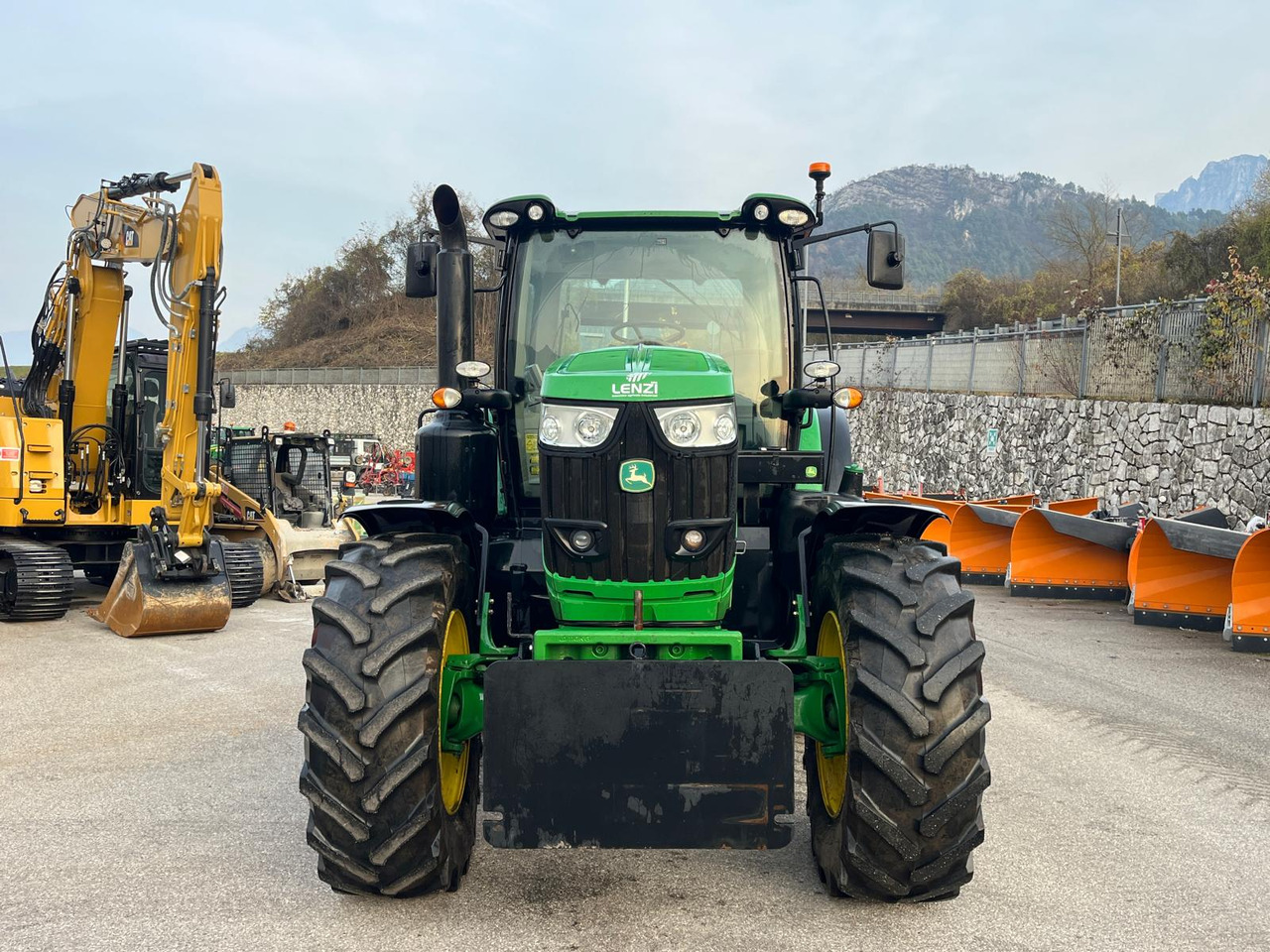 John Deere 6175R - 장궤형 트랙터 : 사진 3 John Deere 6175R - 장궤형 트랙터 : 사진 3