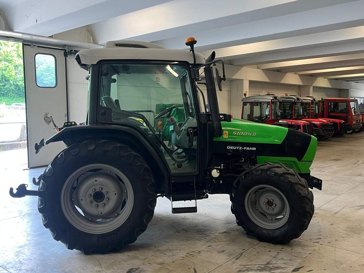 TRATTORE DEUTZ-FAHR 5100.4 D - 장궤형 트랙터 : 사진 4 TRATTORE DEUTZ-FAHR 5100.4 D - 장궤형 트랙터 : 사진 4