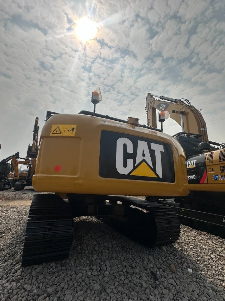 CAT 320 D - 크롤러 굴삭기 : 사진 4 CAT 320 D - 크롤러 굴삭기 : 사진 4