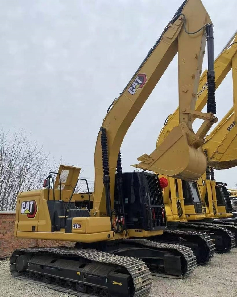 CAT 323 - 크롤러 굴삭기 : 사진 5 CAT 323 - 크롤러 굴삭기 : 사진 5