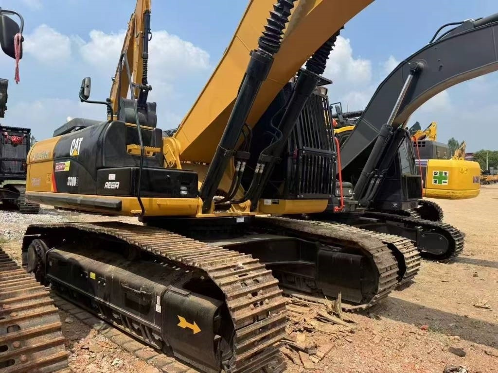 CAT 330 D L - 크롤러 굴삭기 : 사진 2 CAT 330 D L - 크롤러 굴삭기 : 사진 2
