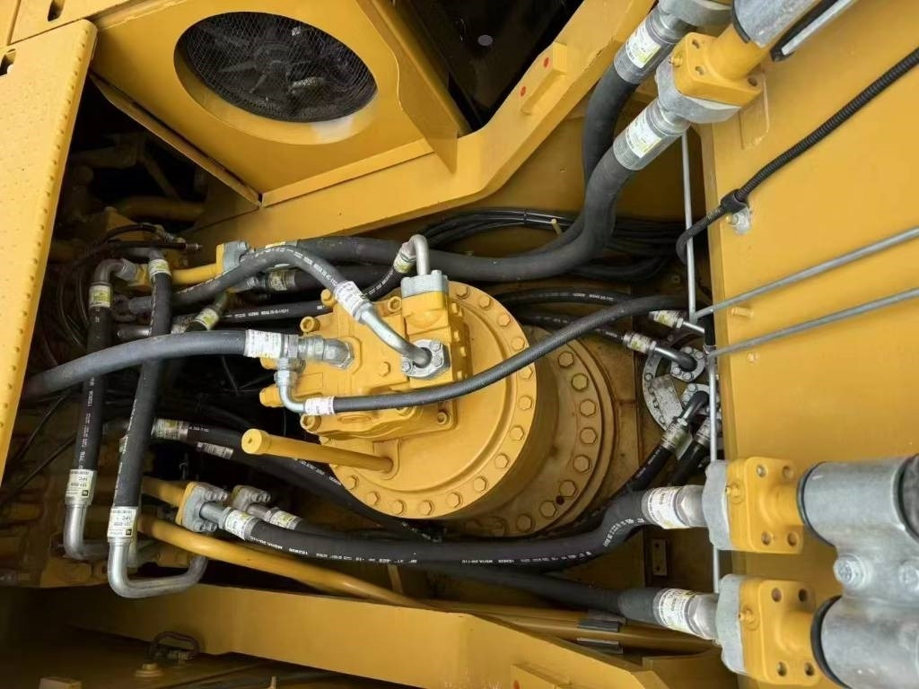CAT 330 D L - 크롤러 굴삭기 : 사진 3 CAT 330 D L - 크롤러 굴삭기 : 사진 3