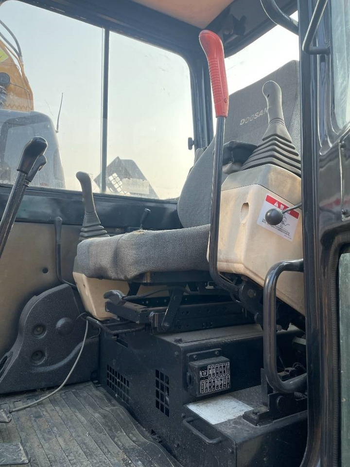 Doosan DH 55 - 미니 굴삭기 : 사진 3 Doosan DH 55 - 미니 굴삭기 : 사진 3
