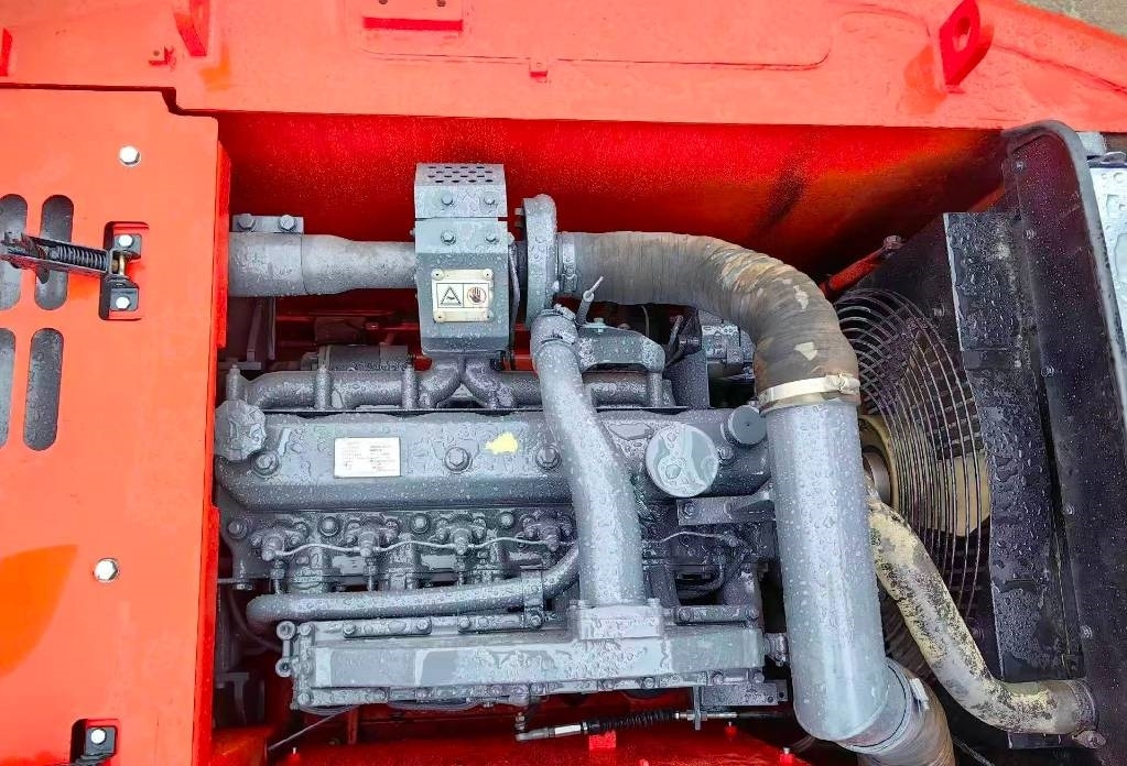 Doosan DX 140 - 크롤러 굴삭기 : 사진 3 Doosan DX 140 - 크롤러 굴삭기 : 사진 3