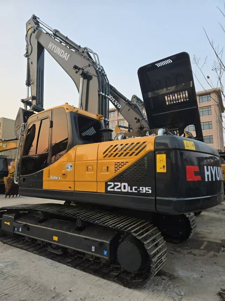 Hyundai 220—9S - 크롤러 굴삭기 : 사진 1 Hyundai 220—9S - 크롤러 굴삭기 : 사진 1