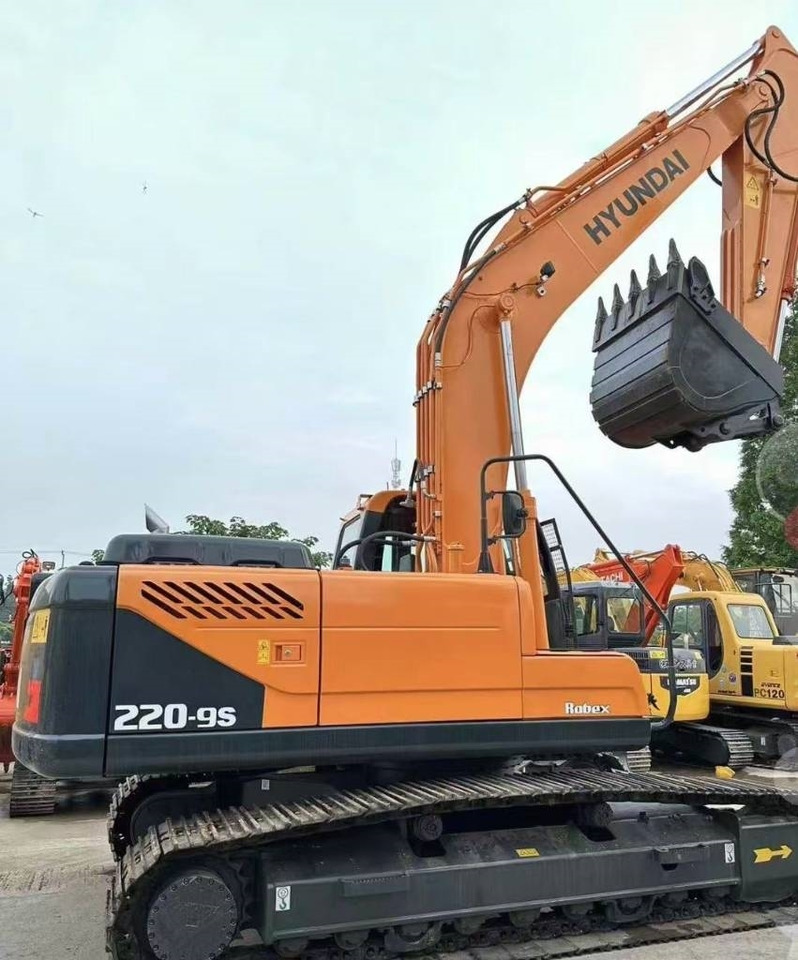 Hyundai 220  - 크롤러 굴삭기 : 사진 4 Hyundai 220  - 크롤러 굴삭기 : 사진 4