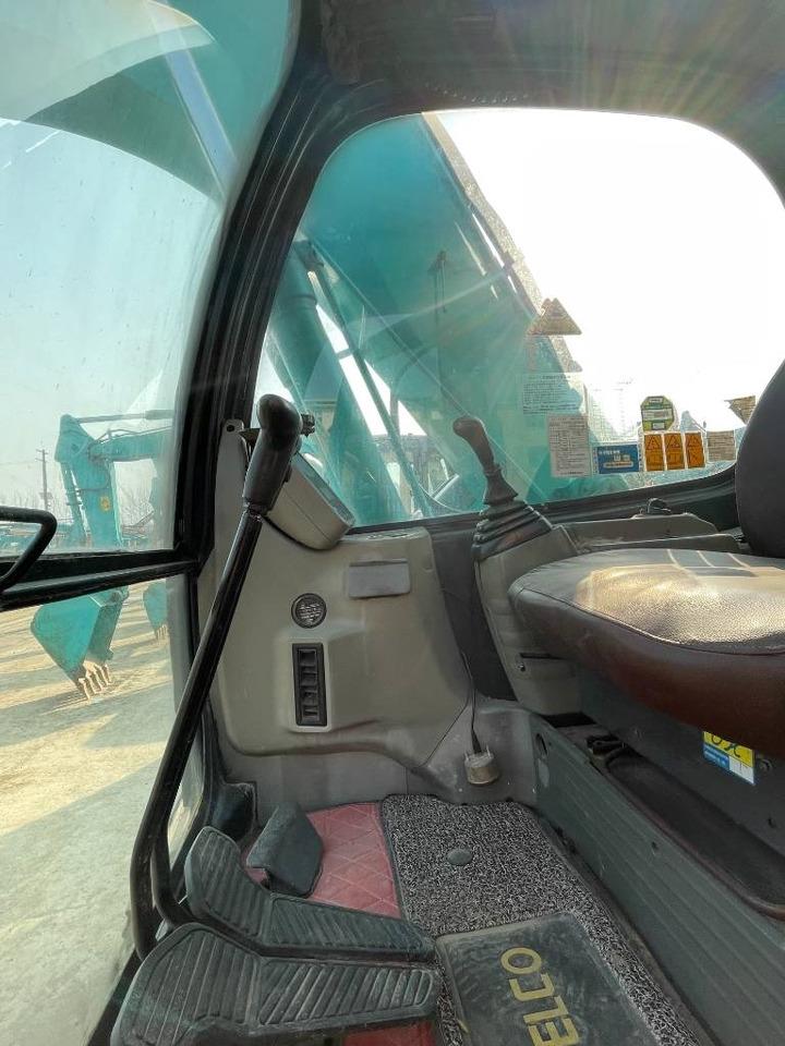 Kobelco 135 SRLC - 크롤러 굴삭기 : 사진 2 Kobelco 135 SRLC - 크롤러 굴삭기 : 사진 2