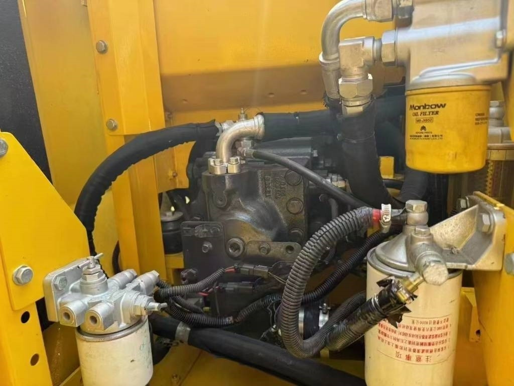 Komatsu PC 130 - 크롤러 굴삭기 : 사진 2 Komatsu PC 130 - 크롤러 굴삭기 : 사진 2