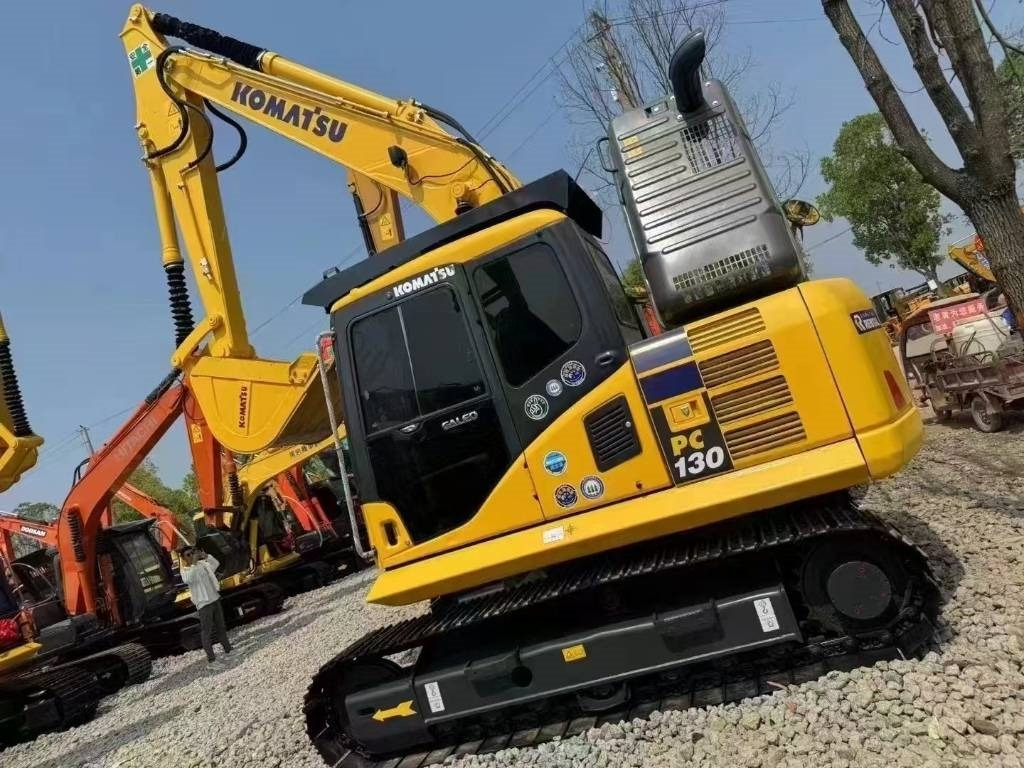 Komatsu PC 130 - 크롤러 굴삭기 : 사진 2 Komatsu PC 130 - 크롤러 굴삭기 : 사진 2