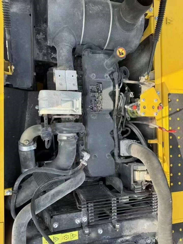 Komatsu PC 220-8 - 크롤러 굴삭기 : 사진 2 Komatsu PC 220-8 - 크롤러 굴삭기 : 사진 2