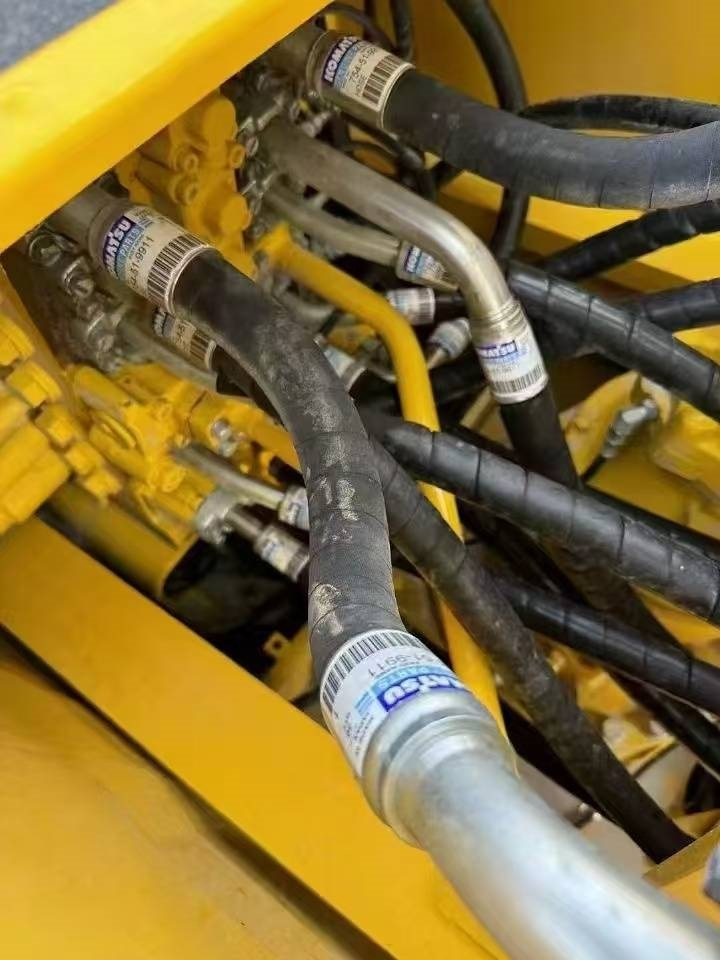 Komatsu PC 220 - 크롤러 굴삭기 : 사진 4 Komatsu PC 220 - 크롤러 굴삭기 : 사진 4