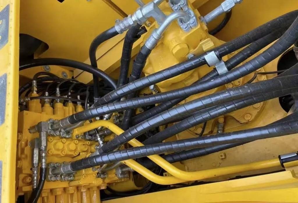 Komatsu PC 240 - 크롤러 굴삭기 : 사진 3 Komatsu PC 240 - 크롤러 굴삭기 : 사진 3