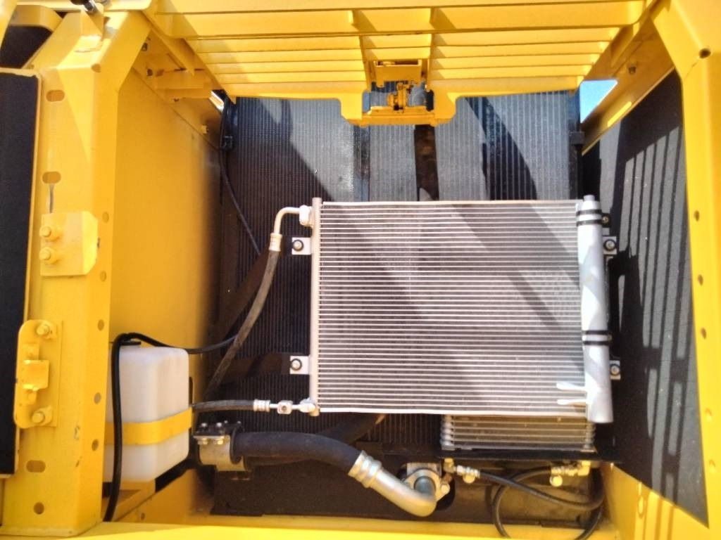 Komatsu PC 240 - 크롤러 굴삭기 : 사진 3 Komatsu PC 240 - 크롤러 굴삭기 : 사진 3