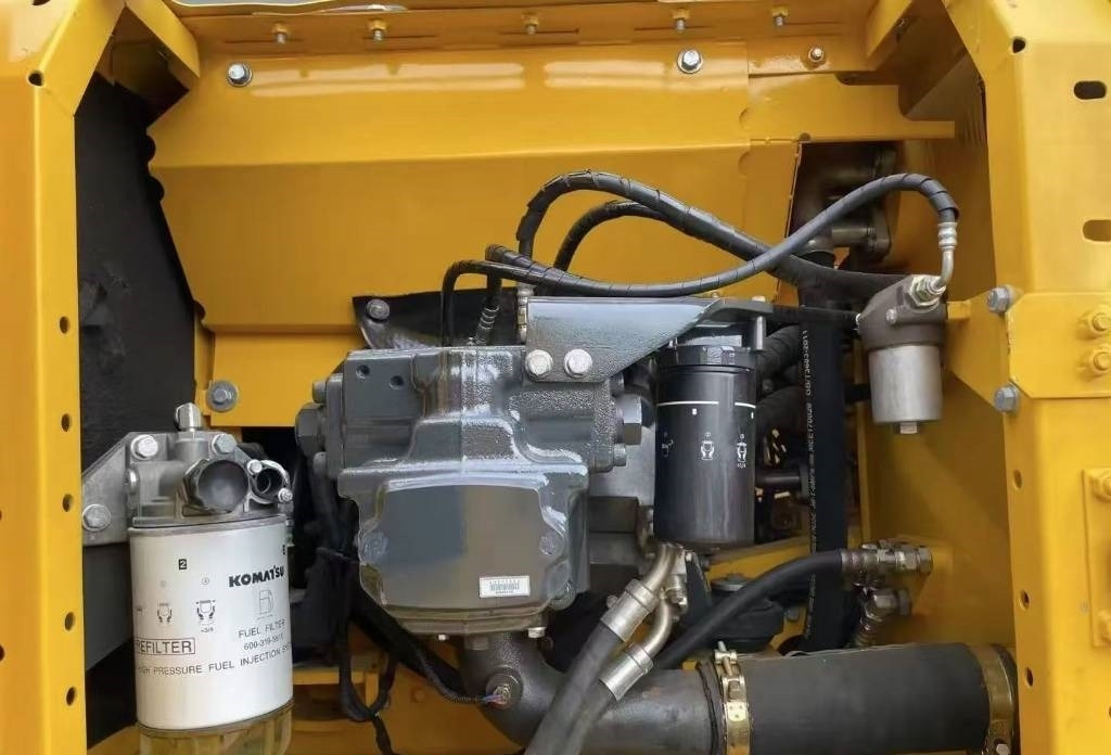 Komatsu PC 240 - 크롤러 굴삭기 : 사진 4 Komatsu PC 240 - 크롤러 굴삭기 : 사진 4