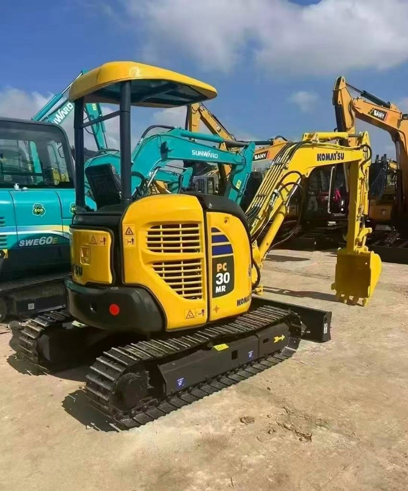 Komatsu PC 30 - 미니 굴삭기 : 사진 2 Komatsu PC 30 - 미니 굴삭기 : 사진 2