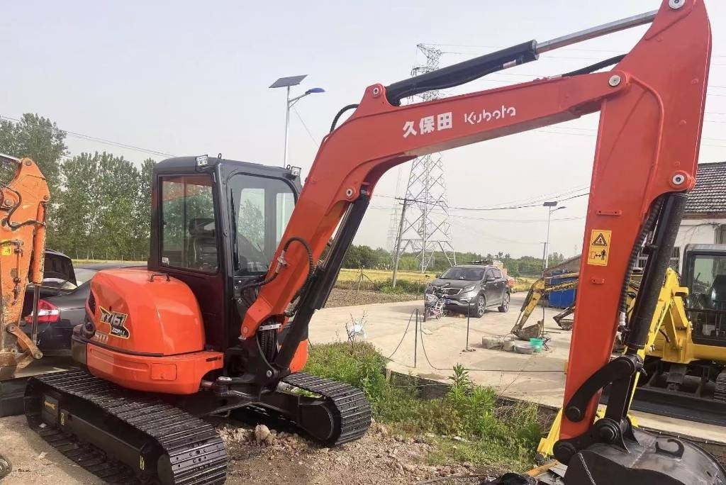 Kubota 161 - 크롤러 굴삭기 : 사진 4 Kubota 161 - 크롤러 굴삭기 : 사진 4