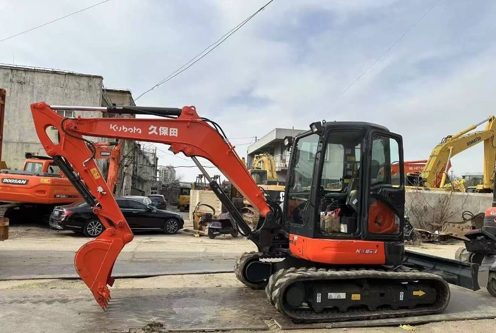 Kubota 163 - 크롤러 굴삭기 : 사진 2 Kubota 163 - 크롤러 굴삭기 : 사진 2