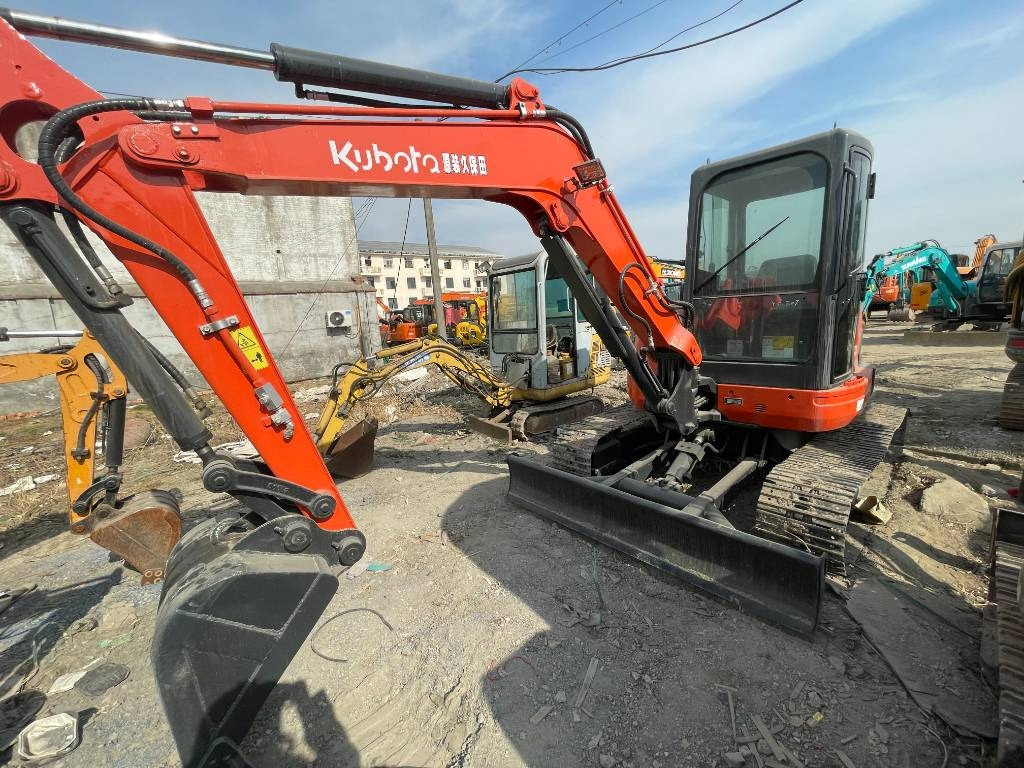 Kubota U 35 - 미니 굴삭기 : 사진 1 Kubota U 35 - 미니 굴삭기 : 사진 1