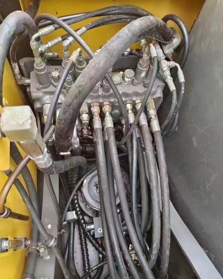 크롤러 굴삭기 Volvo EC 80 D : 사진 8