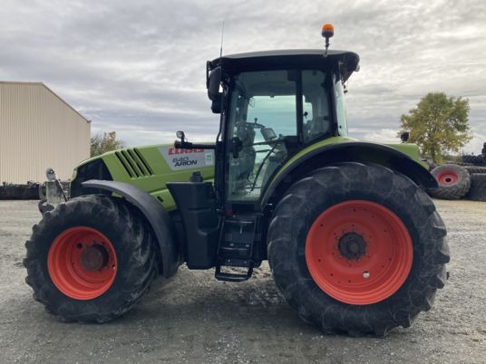 Claas ARION 640 CEBIS - 장궤형 트랙터 : 사진 5 Claas ARION 640 CEBIS - 장궤형 트랙터 : 사진 5