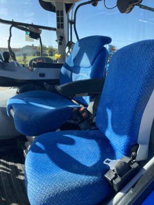 New Holland T7.210 - 장궤형 트랙터 : 사진 5 New Holland T7.210 - 장궤형 트랙터 : 사진 5