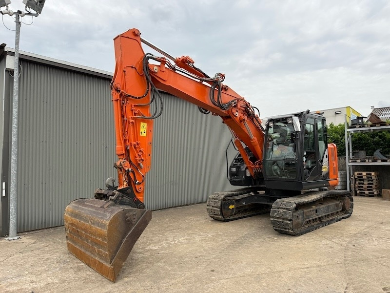 Hitachi ZX 135 US-6 - 크롤러 굴삭기 : 사진 5 Hitachi ZX 135 US-6 - 크롤러 굴삭기 : 사진 5
